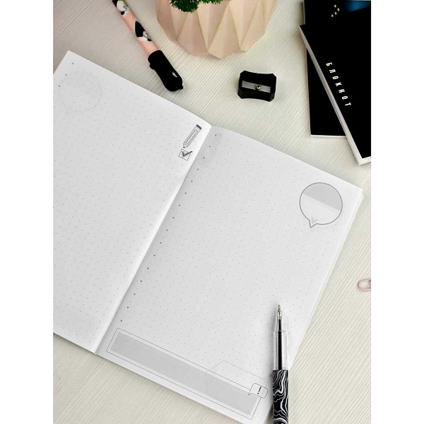 Блокнот 120*185 40 л. ТОЧКА "НЕДОВОЛЬНЫЙ КОТ" /Блок - белый офсет 65 г/м², мягкий переплёт (2 скобы), пленка софт тач вельвет,