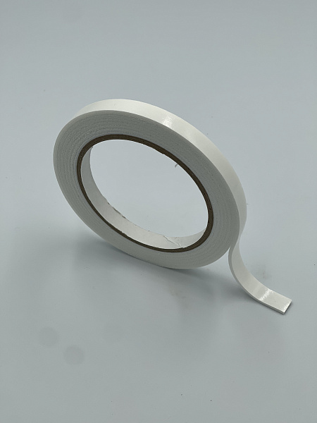 Клейкая лента двусторонняя на вспененной основе 10мм*2м (спайка 28 штук) цена за 1 штуку 