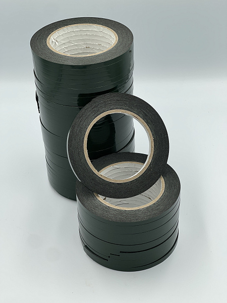 Клейкая лента двусторонняя на вспененной основе  6мм*5м (спайка 48 штук) цена за 1 штуку 