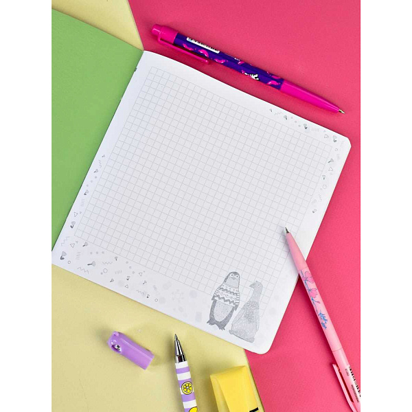 Блокнот 170*170 40 л. "ПИЦЦА-СЕРДЦЕ" /мягкий переплёт (2 скобы), полноцветная печать, матовая плёнка, Блок - белый офсет, 65 г/м², печать в одну краску, дизайнерский блок , эмбоссирован