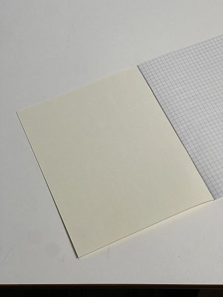 Тетрадь 12 листов в клетку ЖЕЛТАЯ, обложка из мелованного картона (200г/м2), блок офсет (92%, 60г/м2)