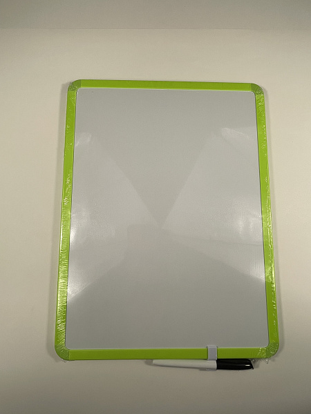 Доска магнитно-маркерная 30*40см, с маркером, МИКС 