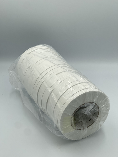 Клейкая лента двусторонняя на вспененной основе 12мм*5м (спайка 24 штук) цена за 1 штуку 