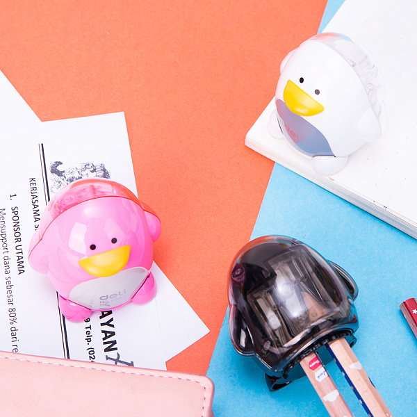 Точилка 2 отв. Deli с контейнером "Пингвин" пластик ассорти