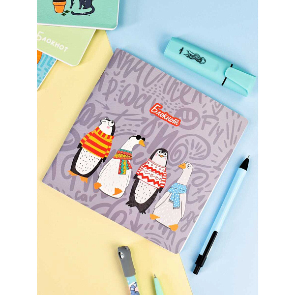 Блокнот 170*170 40 л. "АРТ-БРАТВА" /мягкий переплёт (2 скобы), полноцветная печать, матовая плёнка, Блок - белый офсет, 65 г/м², печать в одну краску, дизайнерский блок , эмбоссированна