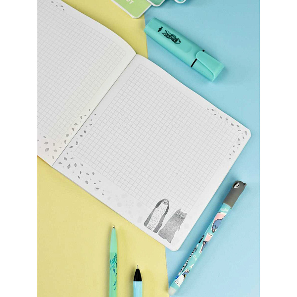 Блокнот 170*170 40 л. "АРТ-БРАТВА" /мягкий переплёт (2 скобы), полноцветная печать, матовая плёнка, Блок - белый офсет, 65 г/м², печать в одну краску, дизайнерский блок , эмбоссированна